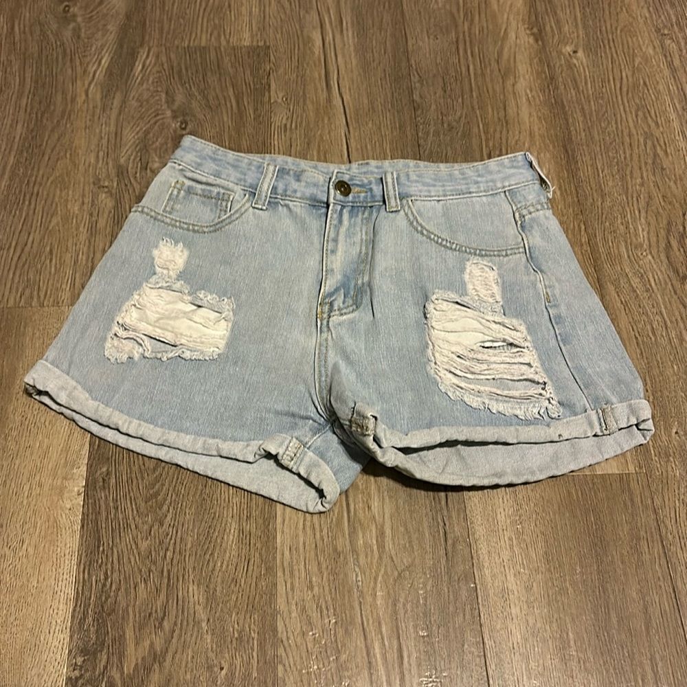 SHEIN Light Wash Distressed Denim Shorts Raw Hem Women’s Size Medium